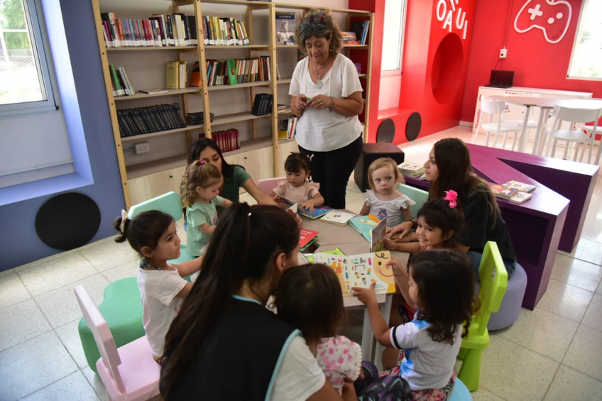 Villa María: El Centro Comunitario de Inclusión Integral recibe a chicos y grandes en la extensión de la Biblioteca Municipal que allí funciona