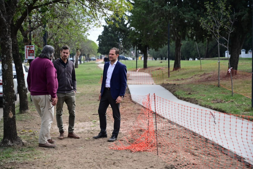 Villa María: El municipio avanza con la construcción de la red de ciclovías y bicisendas de dos manos en un sector de la avenida Savio