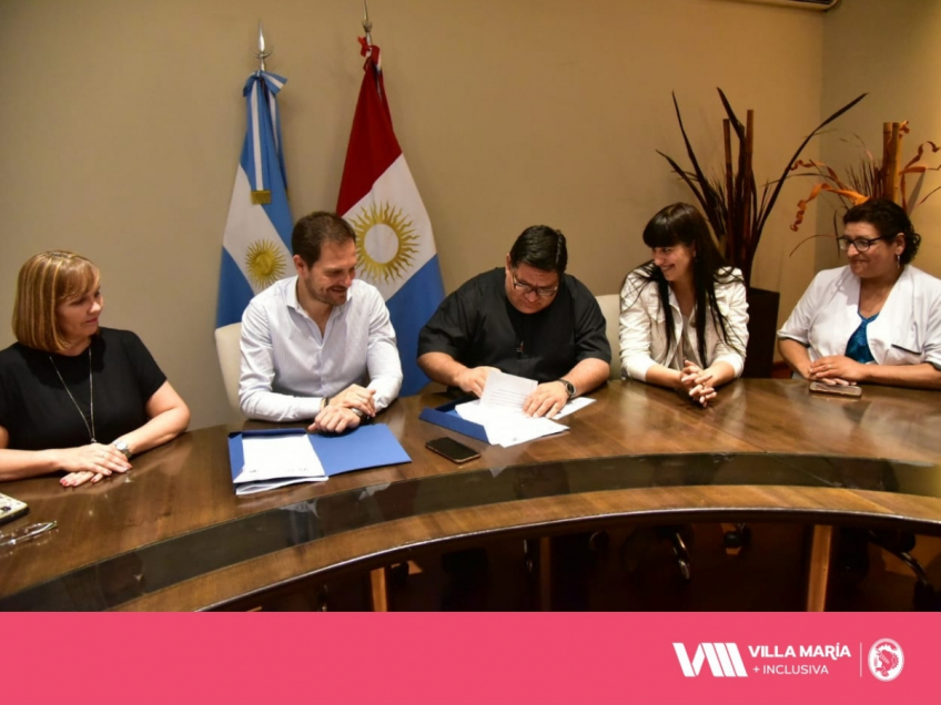 Villa María: Junto a la Familia Trinitaria, el intendente Gill firmó el convenio para poner en marcha el refugio para personas en situación de calle